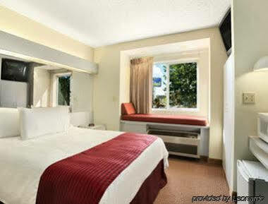 Hotel Quality & Watertown Fort Drum